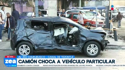 ¡Por pasarse el alto! Camión choca contra un automóvil y deja a un muerto