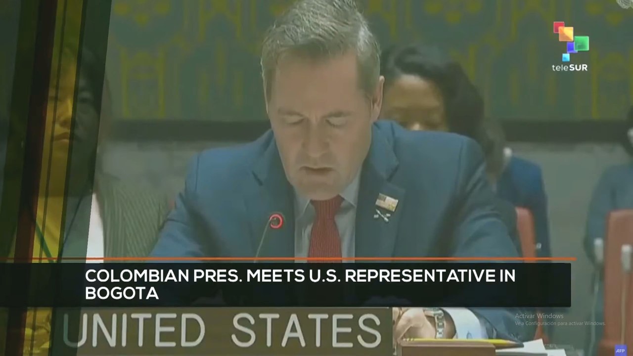 FTS 12:30 21-10: Colombian pres. meets U.S. representative in Bogota