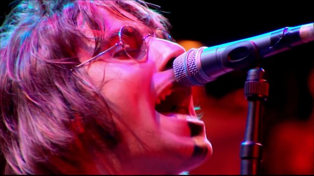 I Am the Walrus (The Beatles cover) - Oasis (live)