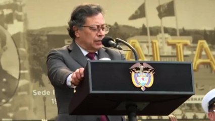 Juristas acusan a Petro de irrespetar decisiones judiciales y arriesgar la independencia de poderes