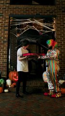 “I Survived the HALLOWEEN CHASE 🎃👻 (They Almost Caught Me 😱🔥)”