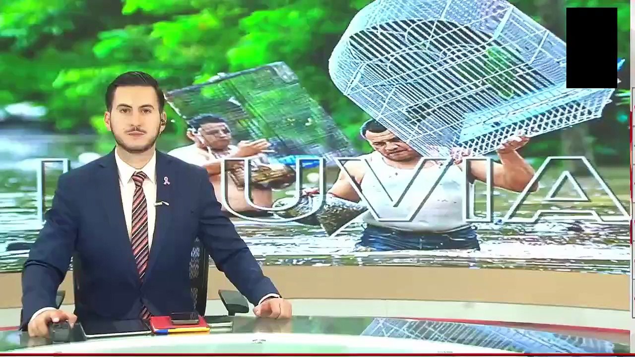 La Marina realiza labores de contingencia por el derrame de hidrocarburos en el río Pantepec