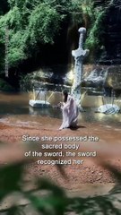 ⚔️💔 Mocked as “Fat & Useless,” She Shocked Everyone When 50,000 Years of Sword Power Awakened!