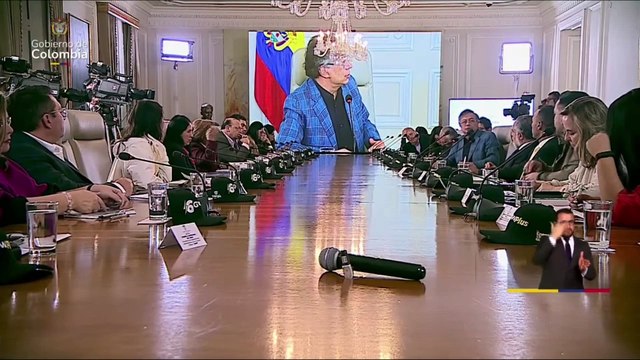 Petro insta al mundo a defender a Colombia contra las «agresiones»