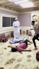 Arabic_prank🤣🤣_watch_till_to_end_#funny_#prank_#viral_#subscribe(360p)
