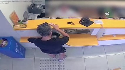 İzmir merkezli sahte bungalov ev ilanıyla dolandırıcılık operasyonunda 19 şüpheli tutuklandı