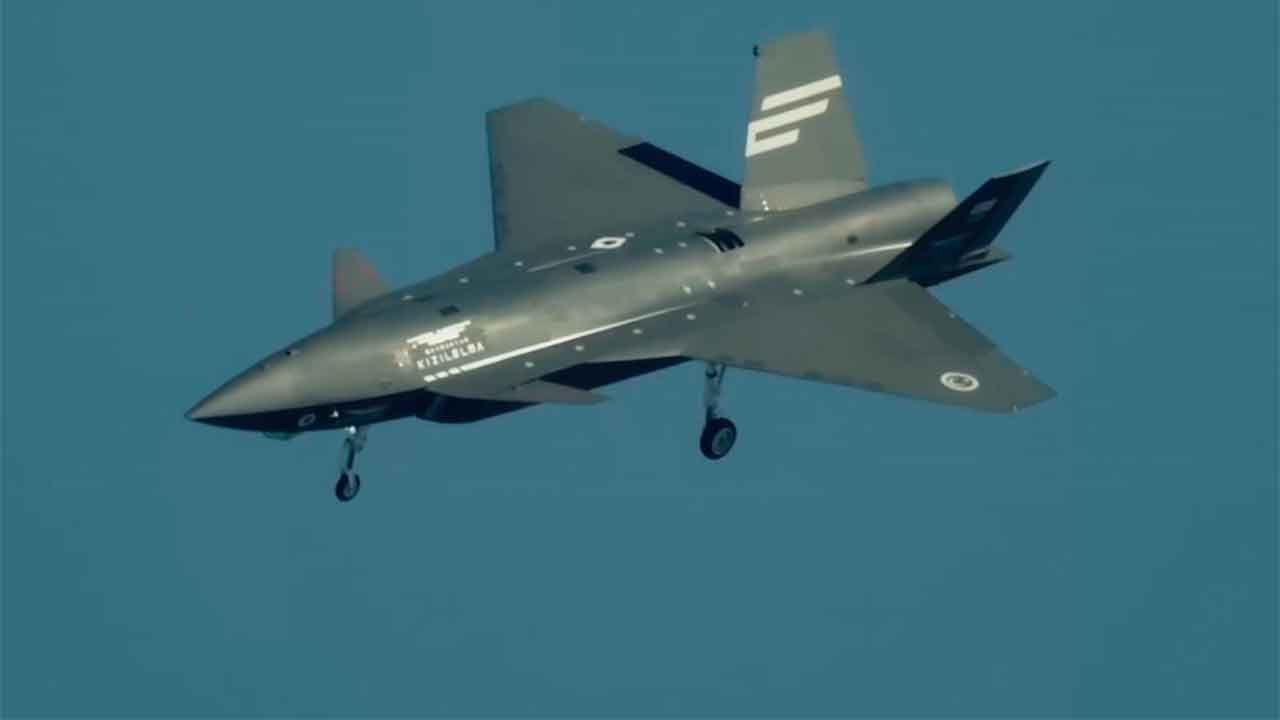 Video: Bayraktar KIZILELMA genomför första flygningen med turkiska ASELSAN MURAD AESA-radarn