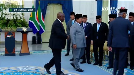 Momen Prabowo Teriak 'Amandla' hingga Kepalkan Tangan, Disambut Tawa Presiden Afrika Selatan