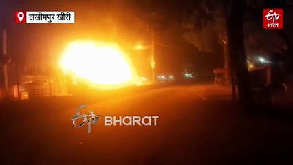 लखीमपुर खीरी में स्लीपर बस बनी आग का गोला; दिल्ली से 50 यात्रियों को लेकर सीतापुर जा रही थी