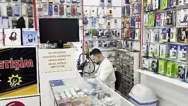 Van'da cep telefonu bataryası bomba gibi patladı