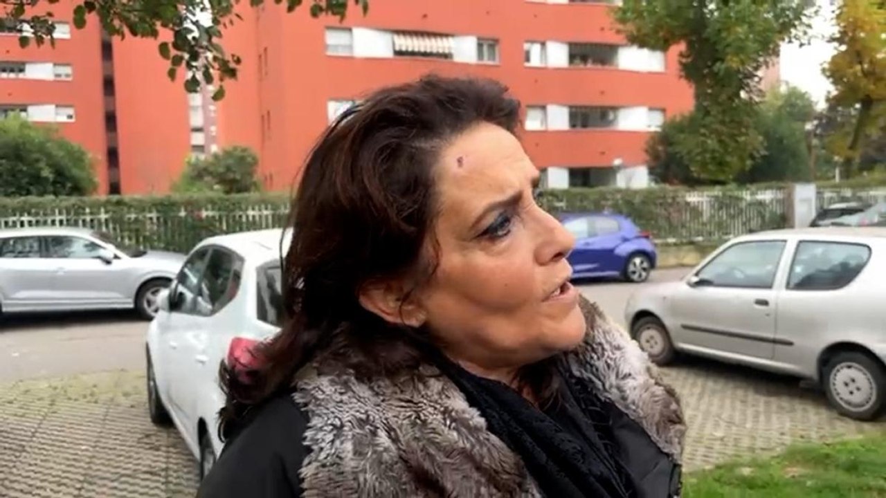 Una vicina della donna accoltellata a Milano: «L'ex marito da un mese era appostato sotto casa e la controllava»