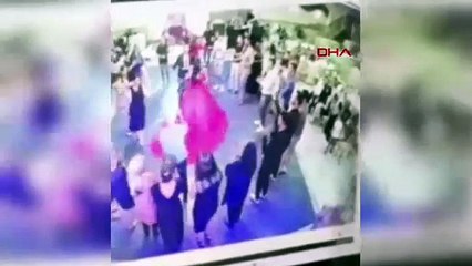 Düğün salonunda dehşet! Dev avize gelinin üzerine düştü