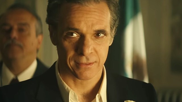 Mrs Playmen - saison 1 Bande-annonce VO STEN