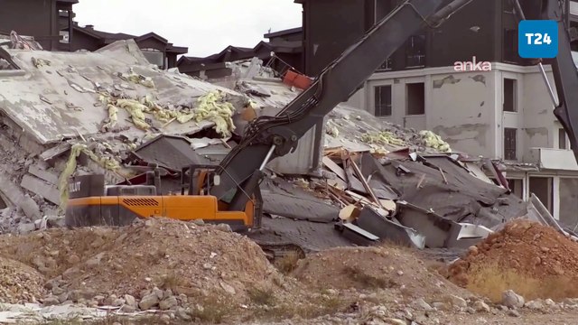 “Sağlam zemin, güvenli yapı” vaadi ile satışa çıkarılmıştı; AKP'li belediyenin yaptığı depremde ağır hasar alan binaların yıkımına başlandı!