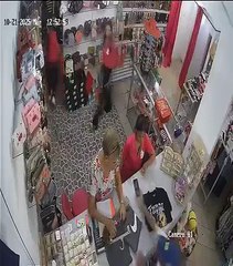 Delincuente asalta una tienda en la ciudad de Puerto Cortés