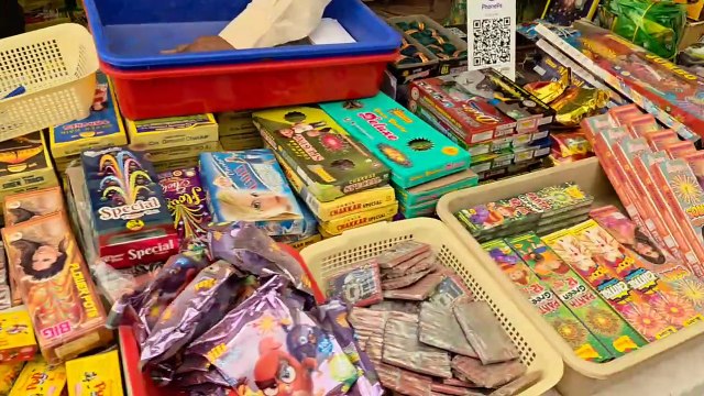 भीलवाड़ा में दीपोत्सव पर सजे बाजार, जमकर फूटे पटाखे