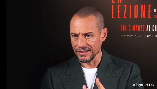 Accorsi e De Angelis nelle dinamiche dello stalking in La lezione