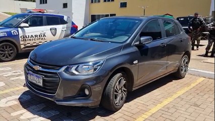 Onix roubado é encontrado abandonado no Santa Felicidade sem suspeitos