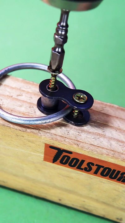 5 Genius Handle Hacks Every Home Needs #HomeHacks #LifeHacks #HandleHack #DIYSolutions #DailyTips