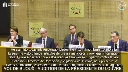 El Gobierno francés rechaza la dimisión de la presidenta del Louvre tras el robo