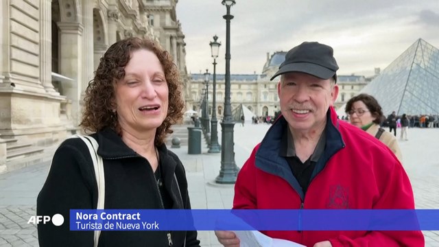 El Louvre reabre sus puertas tres días después del robo de joyas