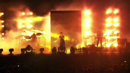 March of the Pigs - Nine Inch Nails (live)