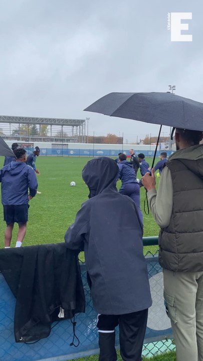 De nombreux supporters présents à l'entraînement de l'Estac, deux jours avant le derby contre Reims