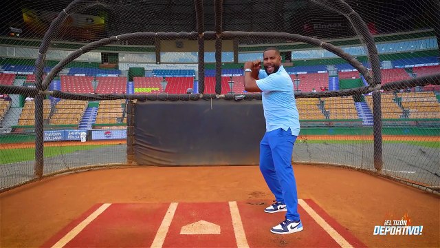 Cápsula Deportiva Albert Pujols podría ser entrevistado por los Padres.