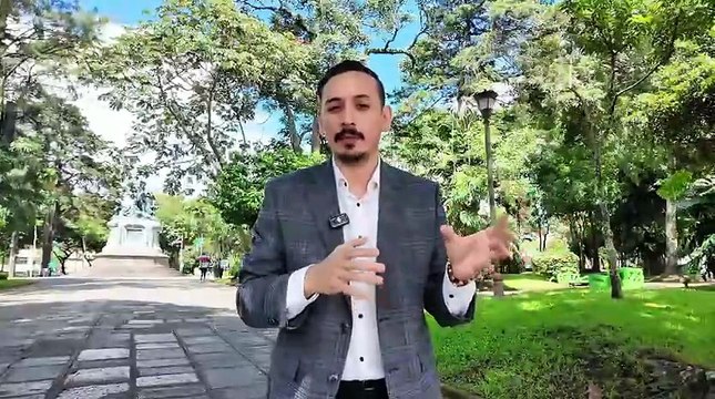 ext-Ariel Robles, candidato Frente Amplio-221025