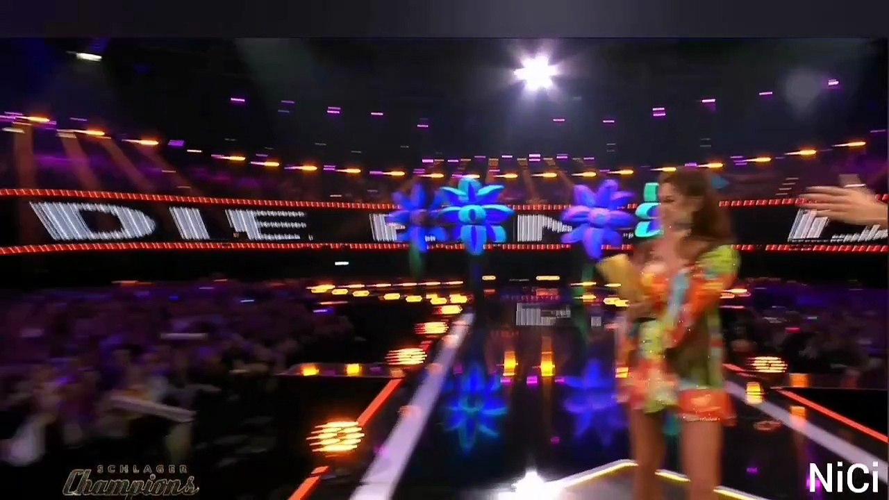 Schlagerchampions 2020 - Andrea Berg bekam 'Die Eins der Besten' für das 'Album des Jahres' und Sängerin des Jahres 2019 + Platin Award