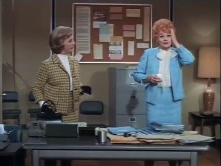 The Lucy Show ｜TV-1966｜ LUCY AND THE MONKEY ｜S5E12