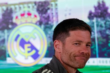David Sánchez señala a Xabi Alonso