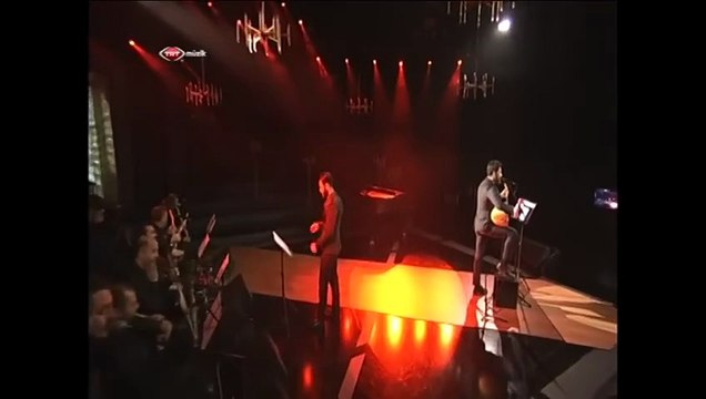 Uğur Işılak - Seher Vakti Çaldım Yarin Kapısını