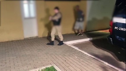 Indivíduo é detido furtando lápides no cemitério do bairro São Cristóvão