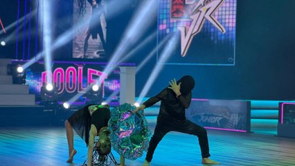 Diego y Poolet al ritmo de Danza Contemporánea