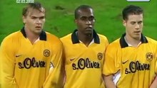 Borussia Dortmund vs. Galatasaray SK Maçın tamamı  UEFA Kupası 1999-2000  Son 16 turu, 1. maç  Westfalen Stadyumu  (Dortmund)   2 Mart 2000