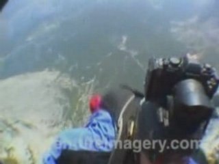 Extreme Base Jumping