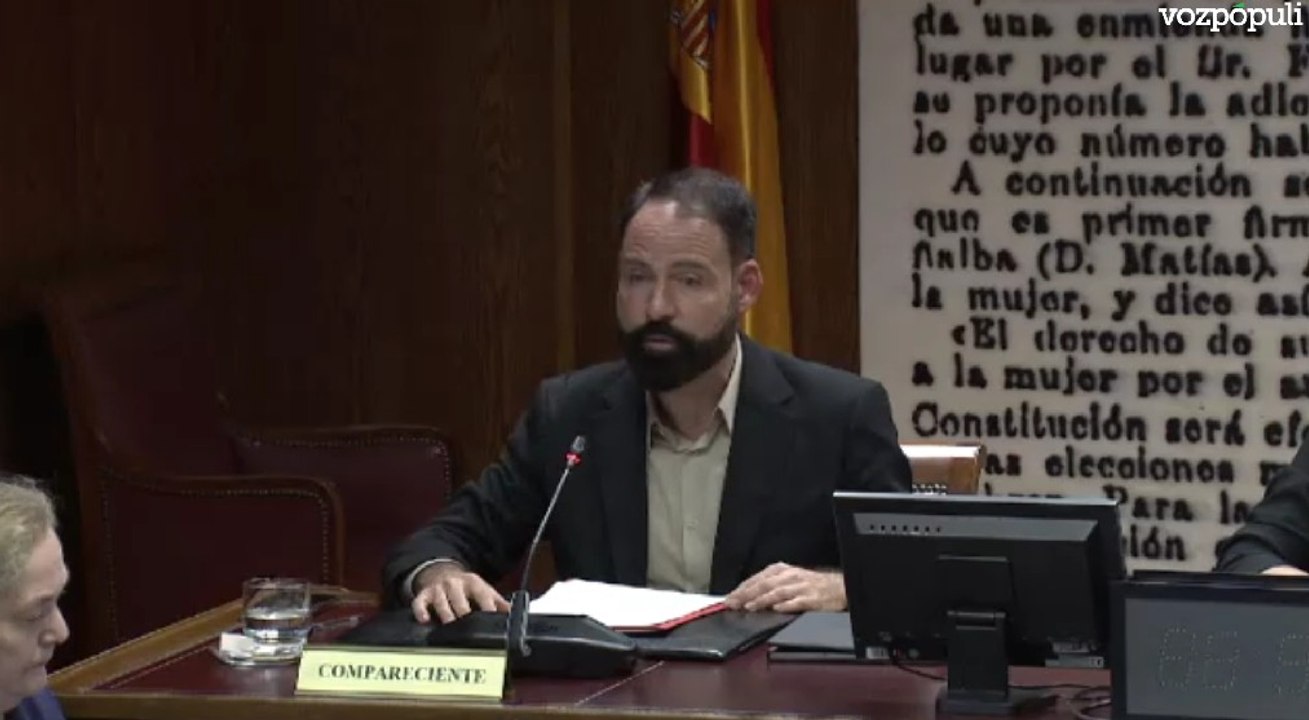 El exgerente del PSOE se niega a declarar en el Senado