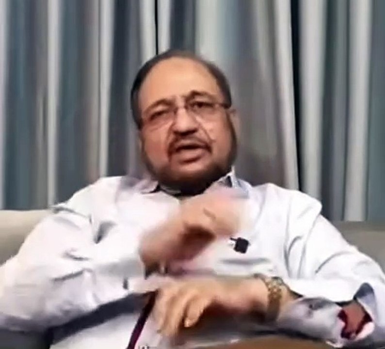 হাতজোর করে সেনাপ্রধান ওয়াকার ঘাতক জেনারেলদের বিরুদ্ধে মামলা না করে মাফ করে দেওয়ার অনুরোধ জানায় : জেনারেল আযমি