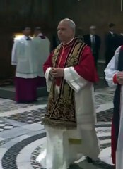 Le pape Léon XIV et Charles III prient ensemble