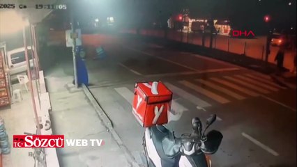 Bursa’da kırmızı ışıkta kaza: Yere düşen yayayı hiç kimse umursamadı