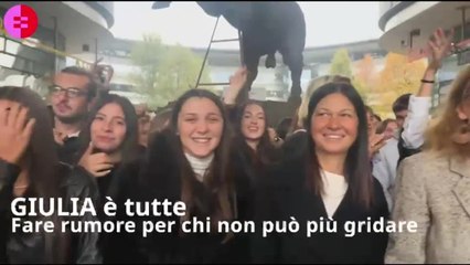 Il flash mob per ricordare Giulia Cecchettin con Pietro Grasso e Alberto Pellai