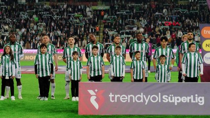 Konyaspor, kazada ölen Mevlüt öğretmenin çocuklarına verdiği sözü yerine getirdi