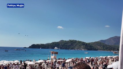 Fethiye'de F-16'lar gösteri uçuşu yaptı