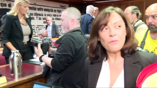 Gerente del PSOE dice que Sánchez ha podido recibir dinero en efectivo, pero defiende su origen