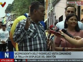 Caracas | Vpdta. Rodríguez  en compañía de habitantes de La Trilla en despliegue del Obratón