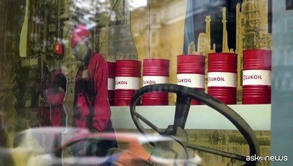 La Cina sospende acquisto greggio russo via mare dopo sanzioni Usa