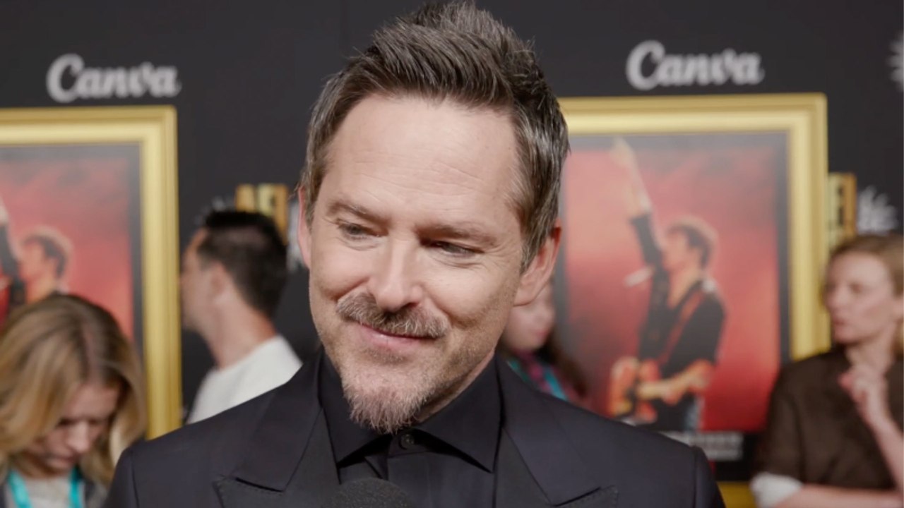 Director Scott Cooper Recalls Moment He First Heard Jeremy Allen White Sing Like Bruce Springsteen | THR Video