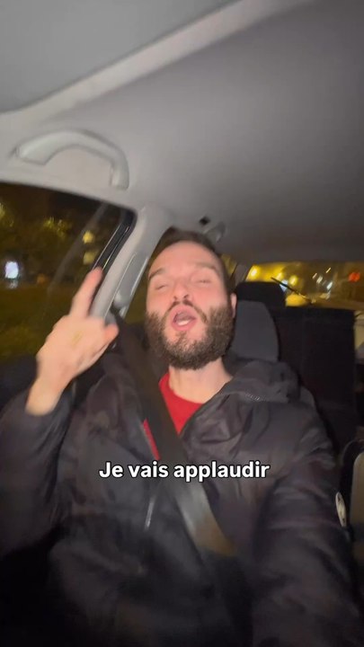 J’applaudis seul à la fin de Kaamelott 2