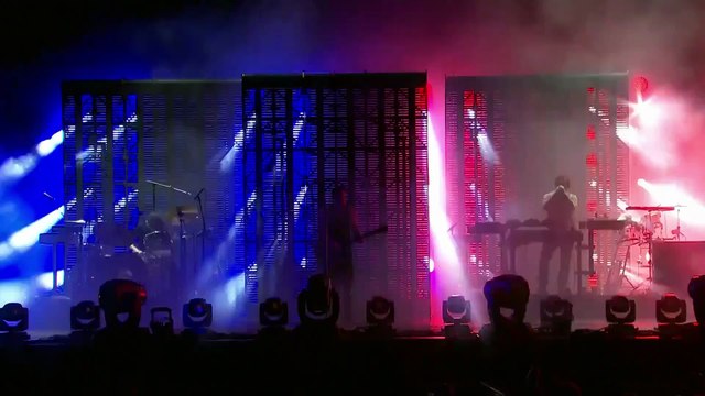 Gave Up - Nine Inch Nails (live)